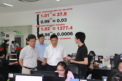 8：2016.6.16 時任市委常委、杭州灣新區黨工委書記，現任統戰部部長梁群考察首游.JPG